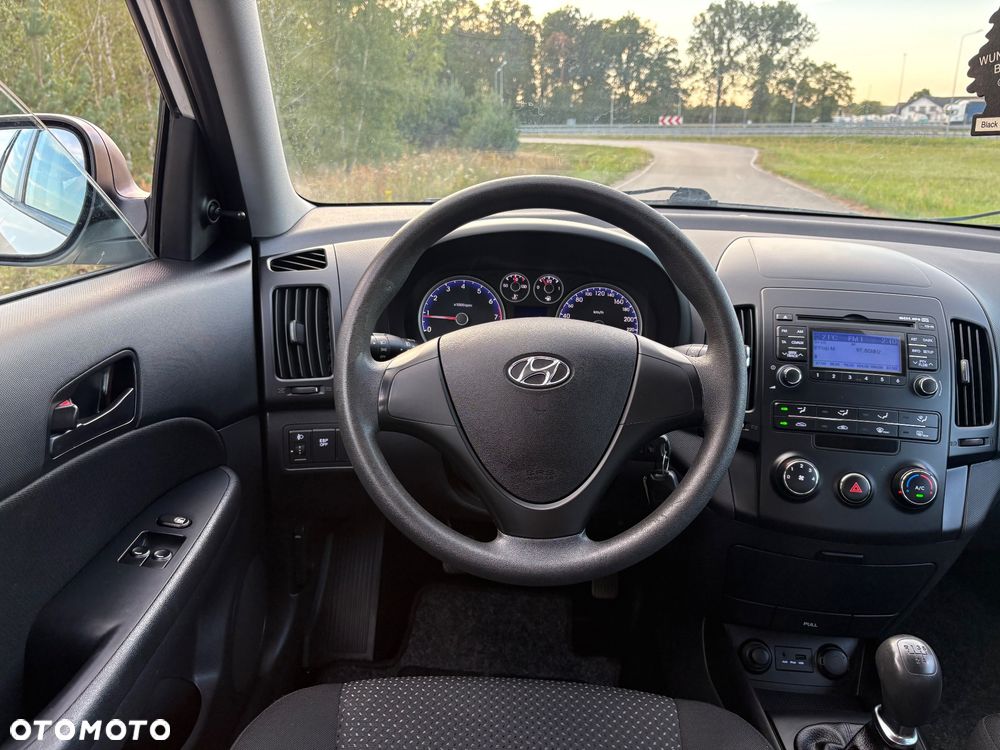 Hyundai i30 1.4 Base + - 39
