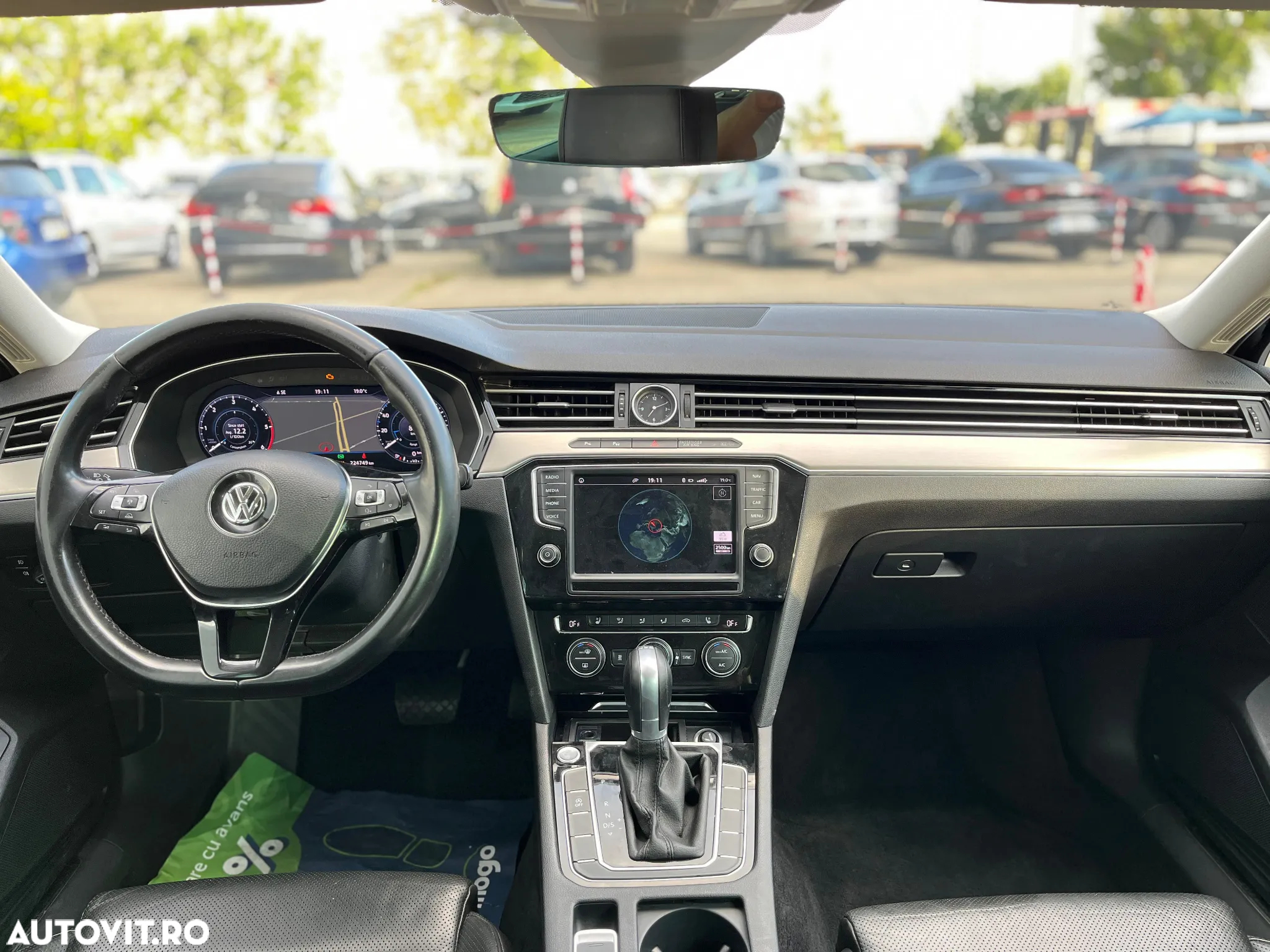 Volkswagen Passat - 6