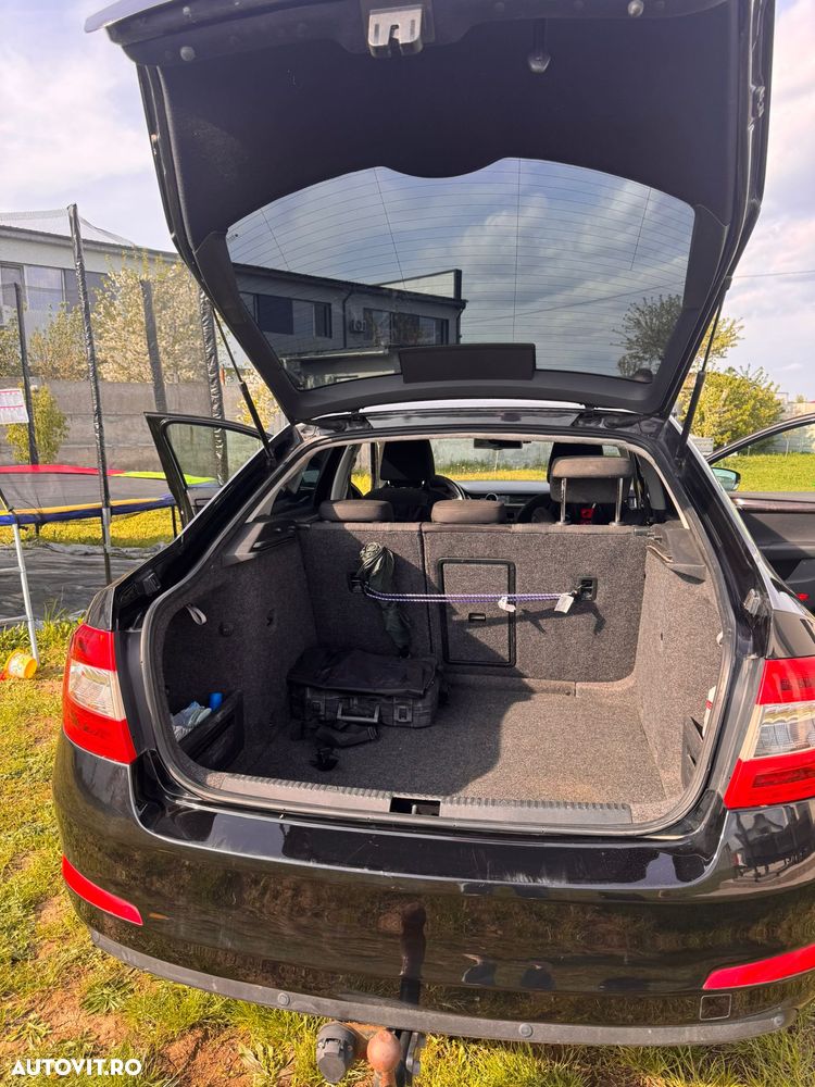 Skoda Octavia 1.6 TDI Business DSG - 12