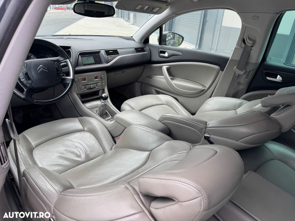 Citroën C5 2.0 HDi FAP Susp M Seduction - 27