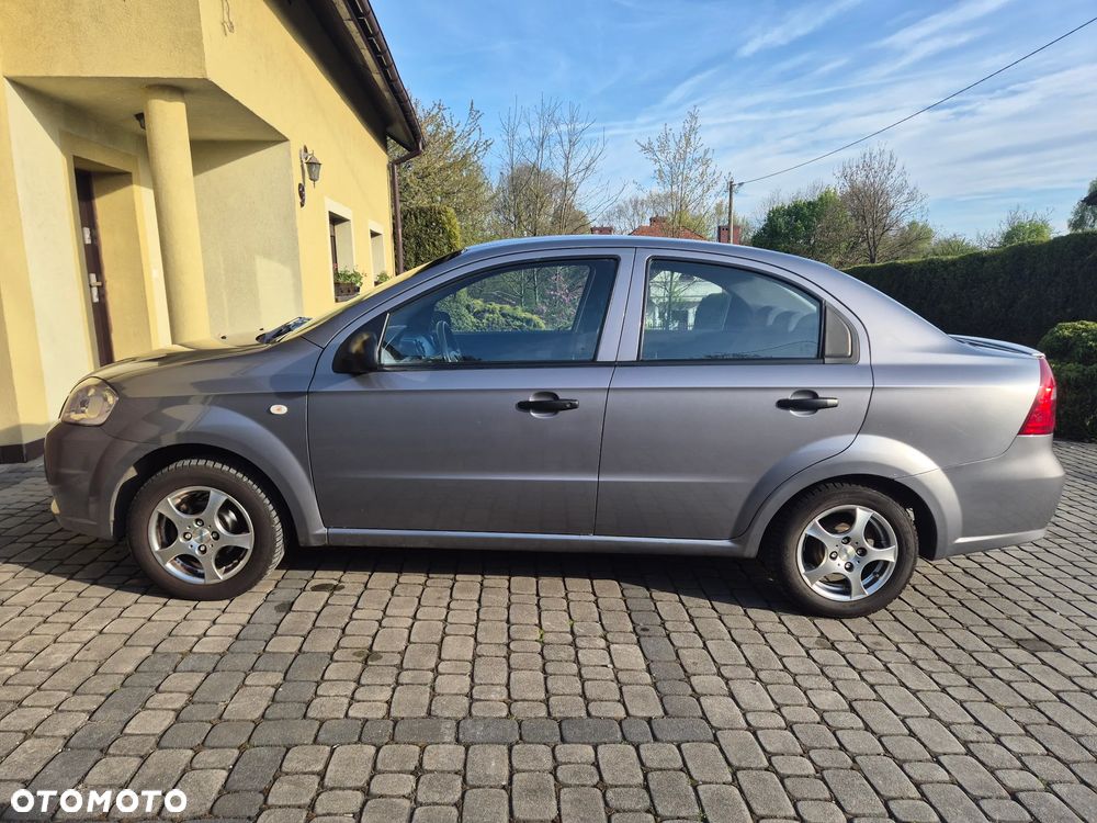 Chevrolet Aveo 1.2 Elite (abs) - 5