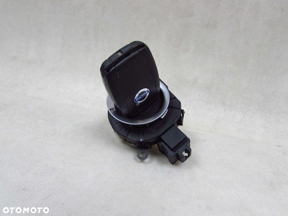 VOLVO C30 S40 V50 C70 STACYJKA KLUCZYK 31300585 04-13 - 1