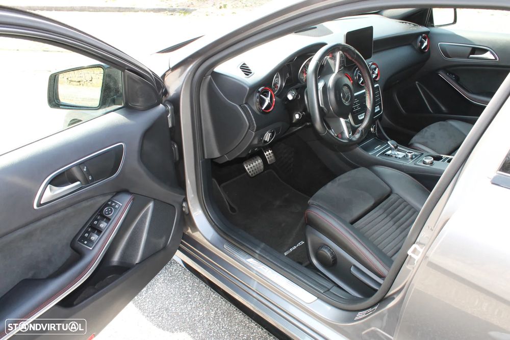 Mercedes-Benz A 45 AMG 4Matic Speedshift 7G-DCT - 22