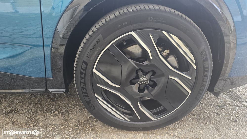 Peugeot E-3008 GT - 28