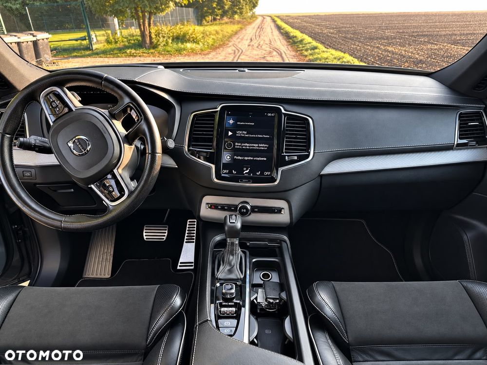 Volvo XC 90 T6 GPF AWD R-Design 7os - 24