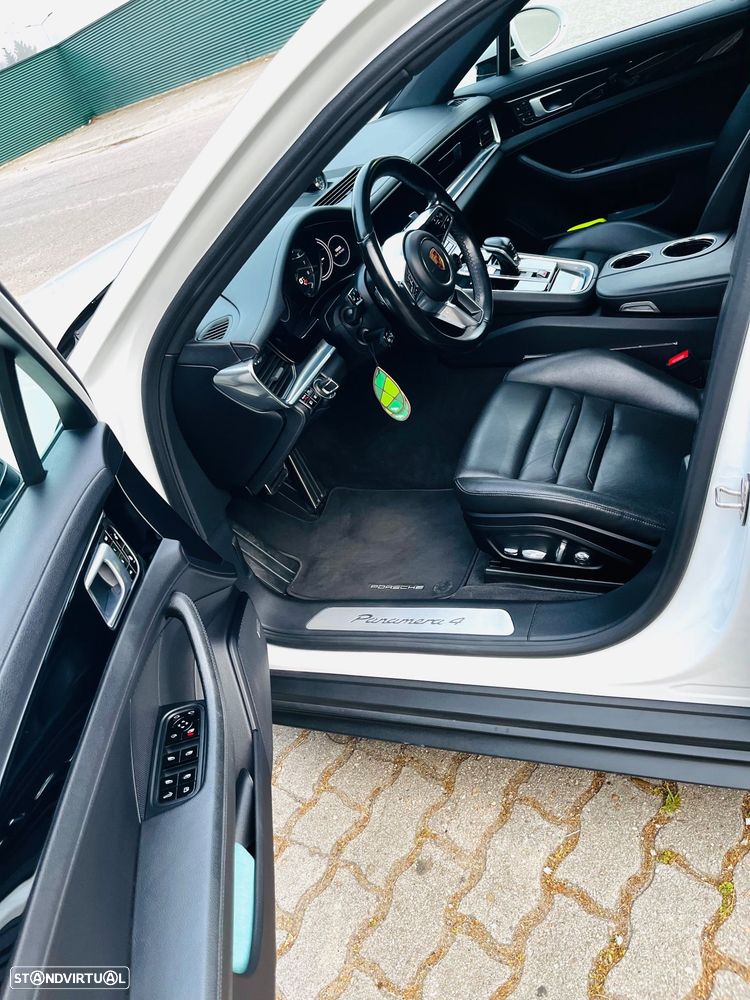 Porsche Panamera 4 E-Hybrid - 14
