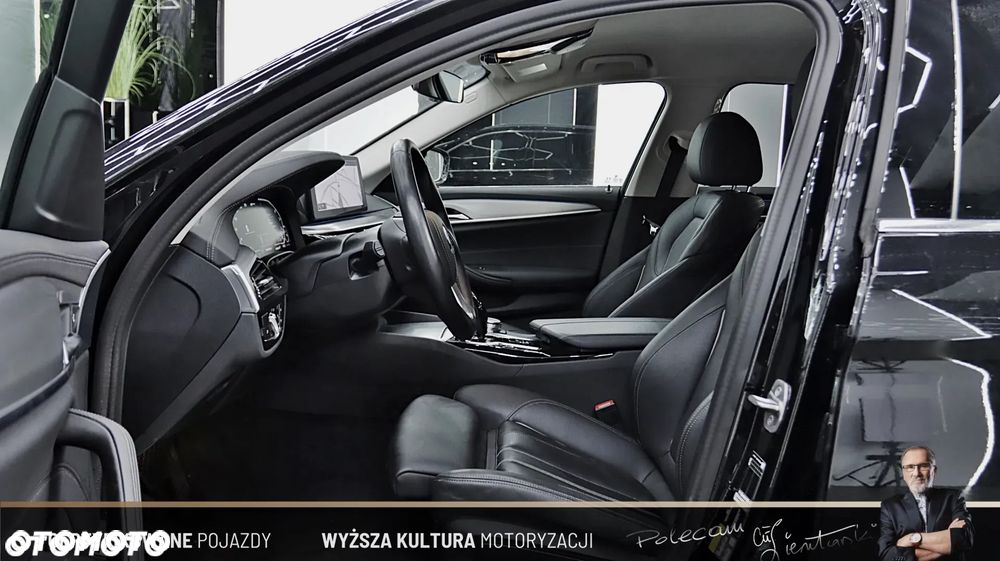 BMW Seria 5 530e xDrive - 15