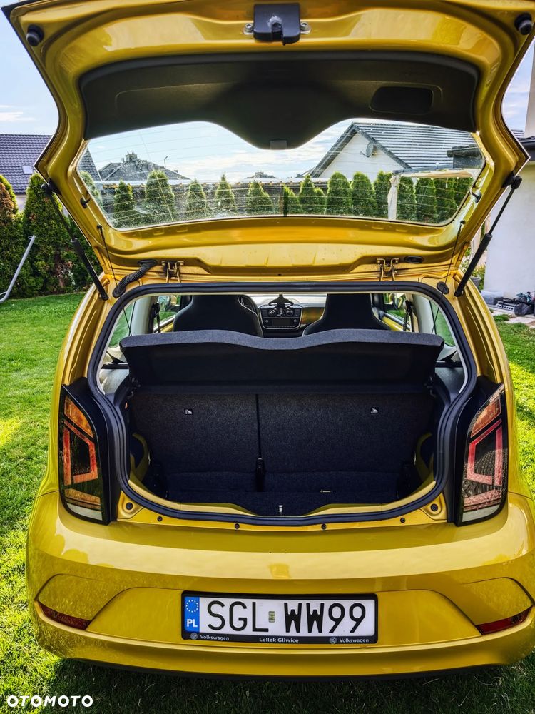 Volkswagen up! 1.0 high - 10