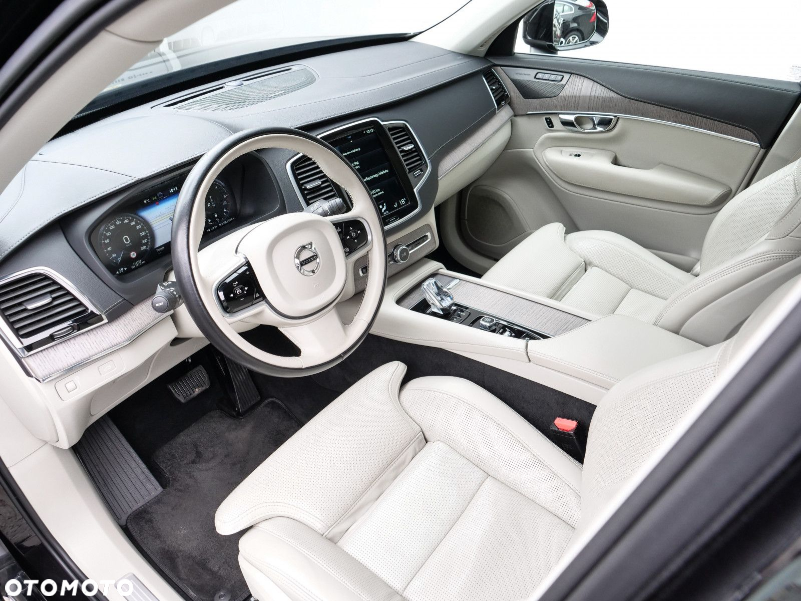 Volvo XC 90 - 15