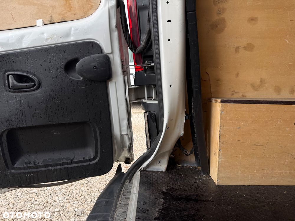 Opel Vivaro - 19
