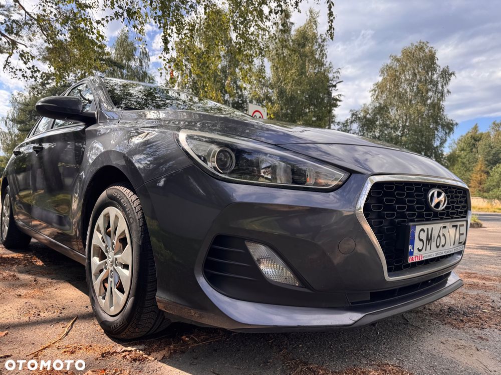 Hyundai i30 1.4 Premiere Comfort - 4