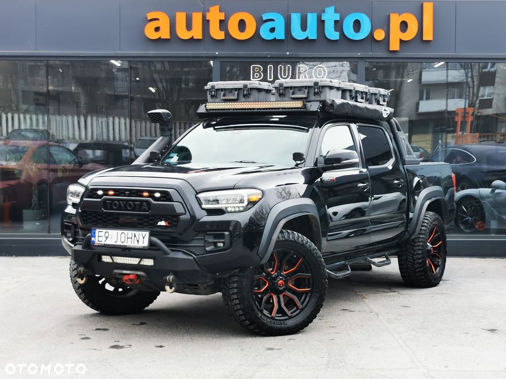 Toyota Tacoma - 4