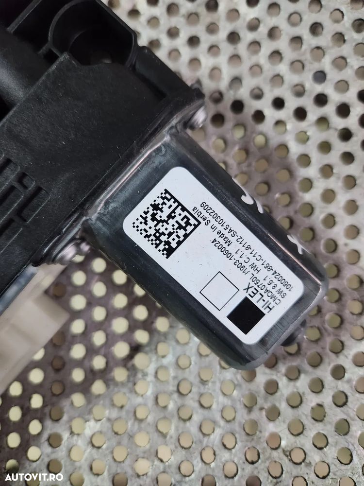 Motoras Macara Electrica Stanga Fata Bmw F40 F44 Volan Stanga - Dezmembrari Arad - 4