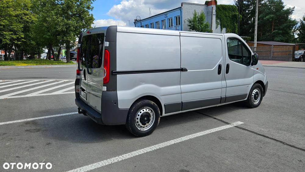 Opel Vivaro - 9