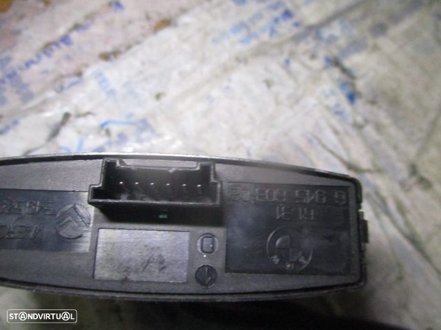 Interruptor 6131694560302 BMW E87 2005 5P 4 Piscas - 3