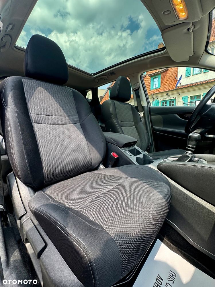 Nissan Qashqai 1.2 DIG-T N-Connecta EU6 - 18