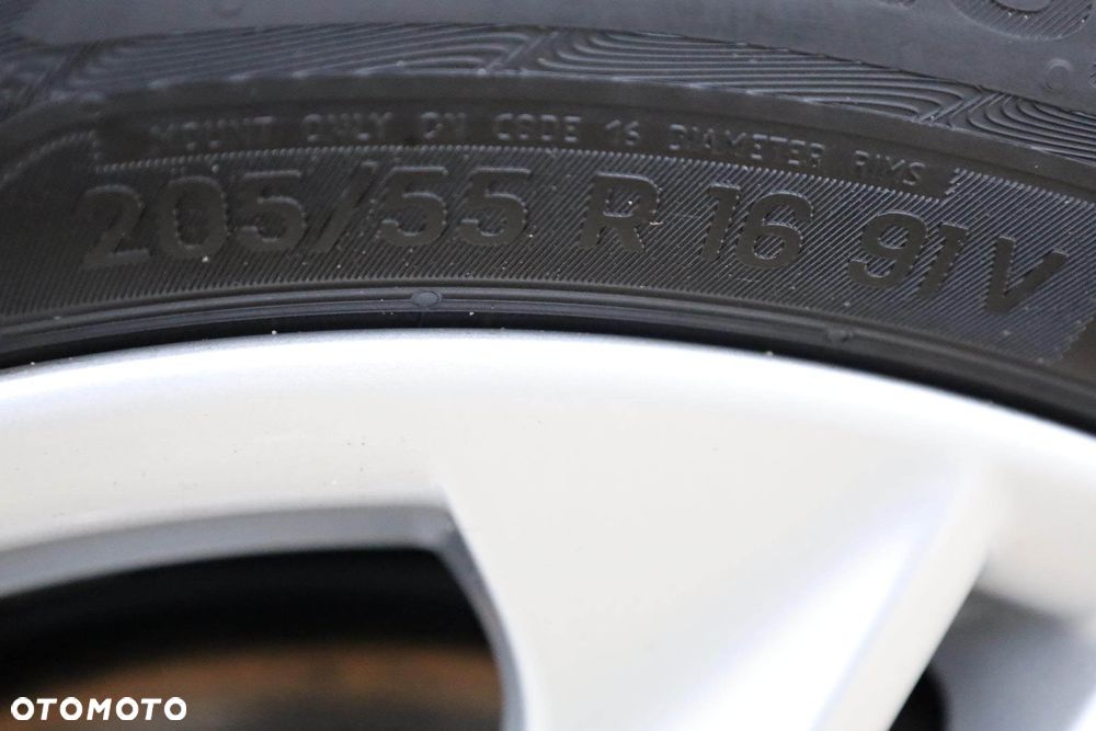 Toyota Corolla 1.8 Hybrid Comfort - 10