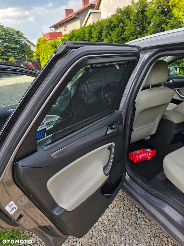 Ford Mondeo 1.6 T Titanium - 16