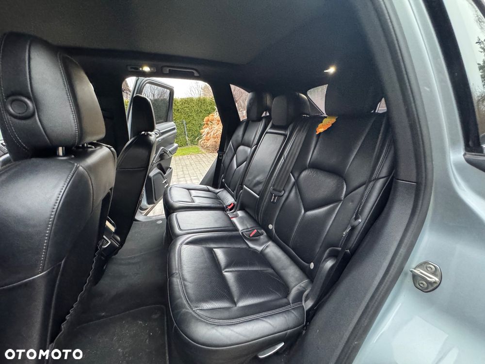 Porsche Cayenne - 11