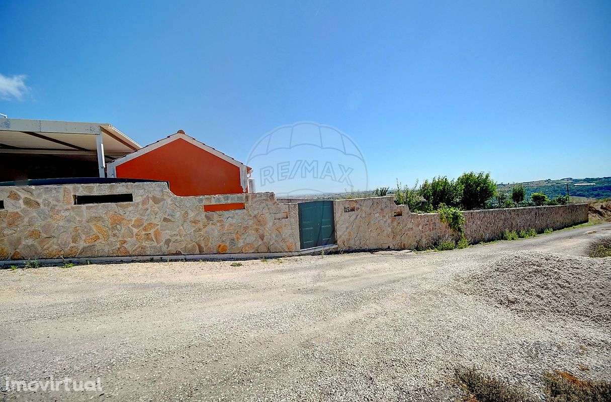 Moradia T1 para venda - Grande imagem: 4/17