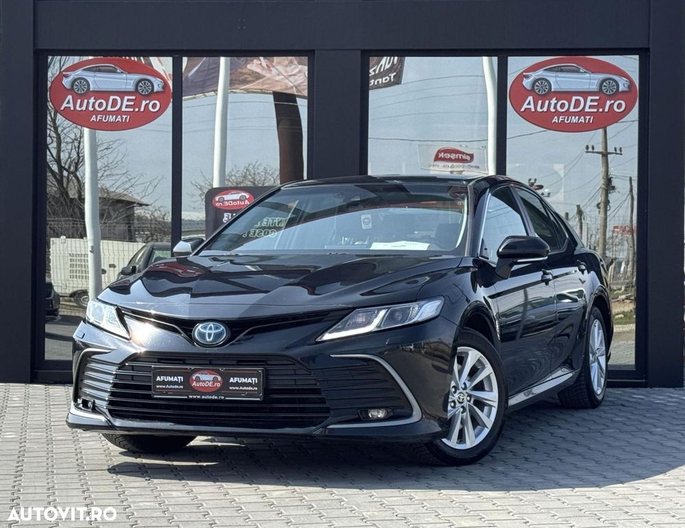 Toyota Camry - 2