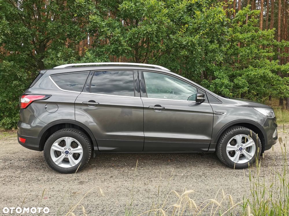 Ford Kuga 1.5 EcoBoost 2x4 Titanium - 23
