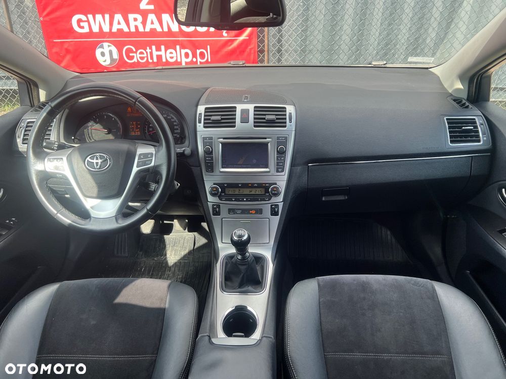 Toyota Avensis Combi 2.0 D-4D Executive - 8