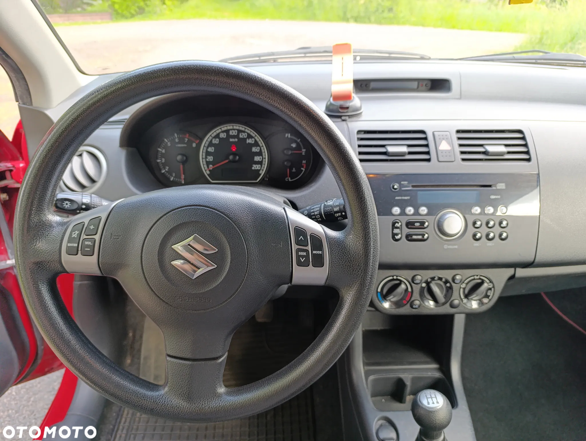 Suzuki Swift - 2