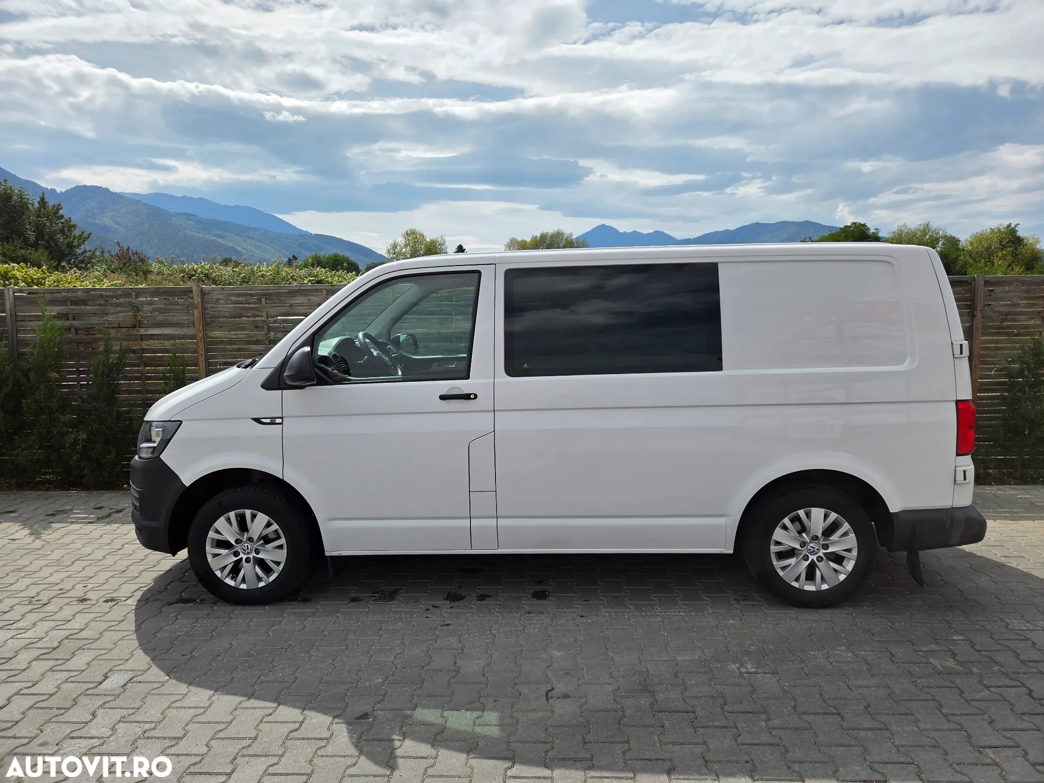 Volkswagen Transporter Kombi T6 2.0 TDI 110 kW KR - 2