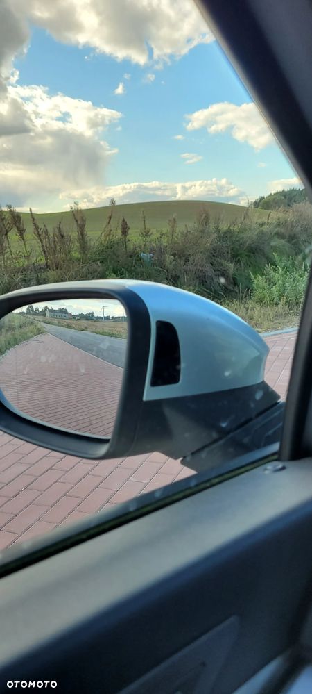 Volkswagen Golf - 20