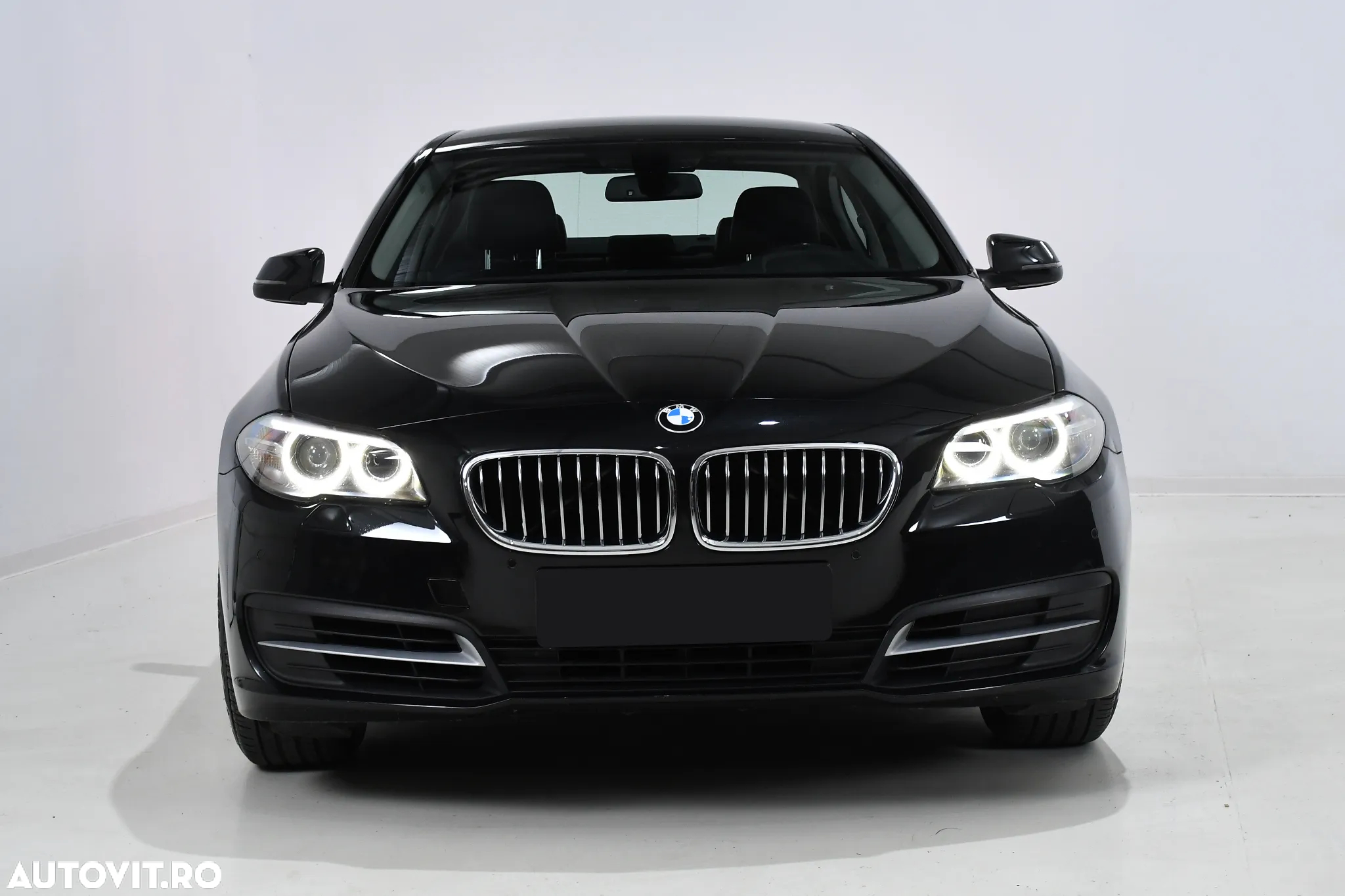 BMW Seria 5 525d xDrive Aut. - 2