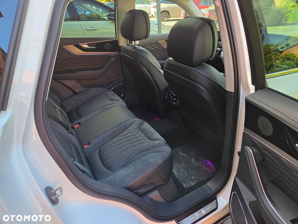 Hongqi HS5 2.0T AWD - 14