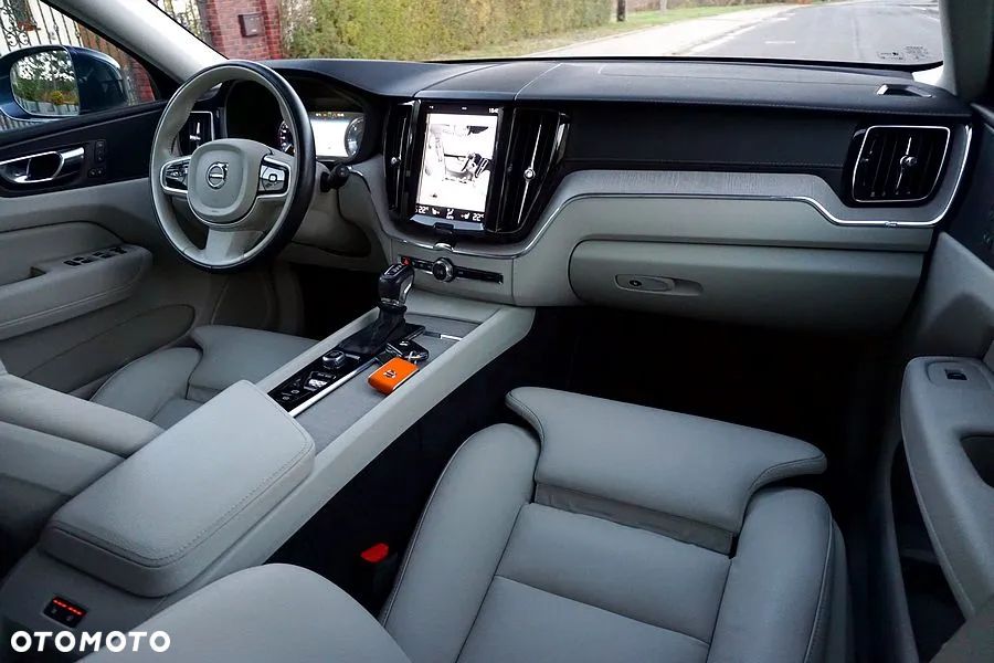 Volvo XC 60 D4 Inscription - 27