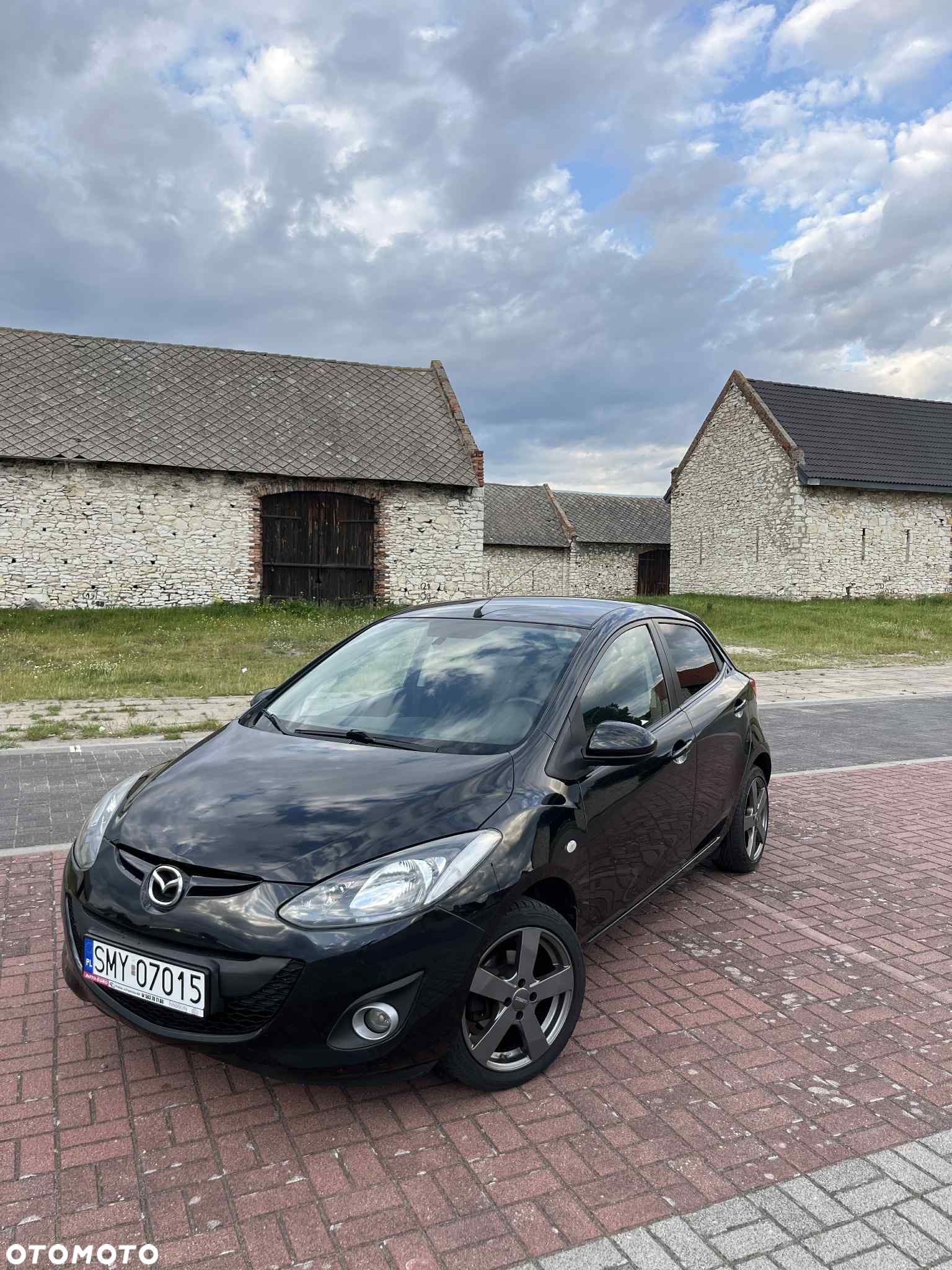 Mazda 2 - 1