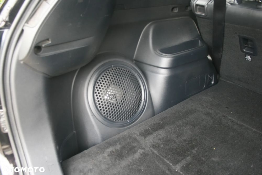 Mitsubishi Outlander - 22