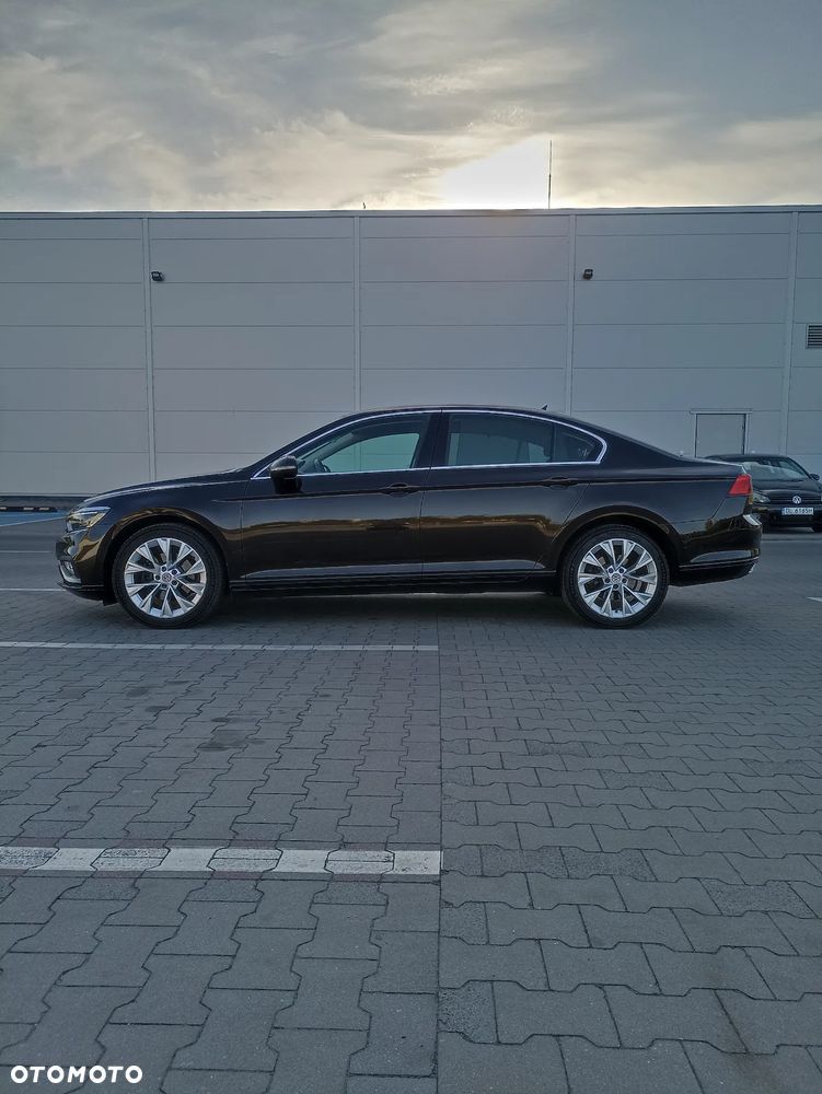 Volkswagen Passat - 10