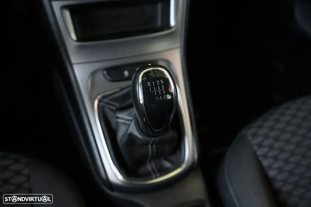 Opel Astra Sports Tourer - 21