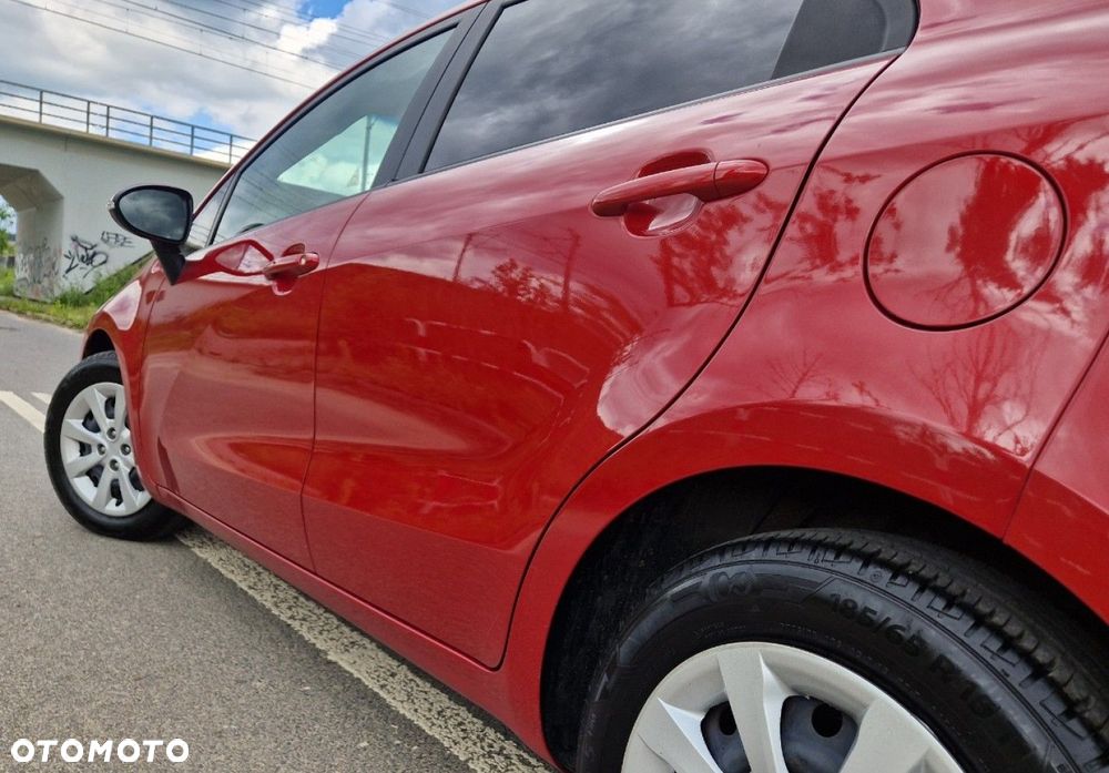 Kia Rio 1.4 Dream Team Edition - 16