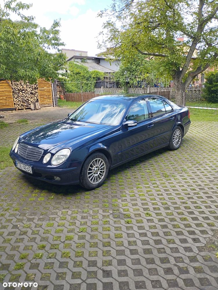 Mercedes-Benz Klasa E 200 Kompressor Classic - 5