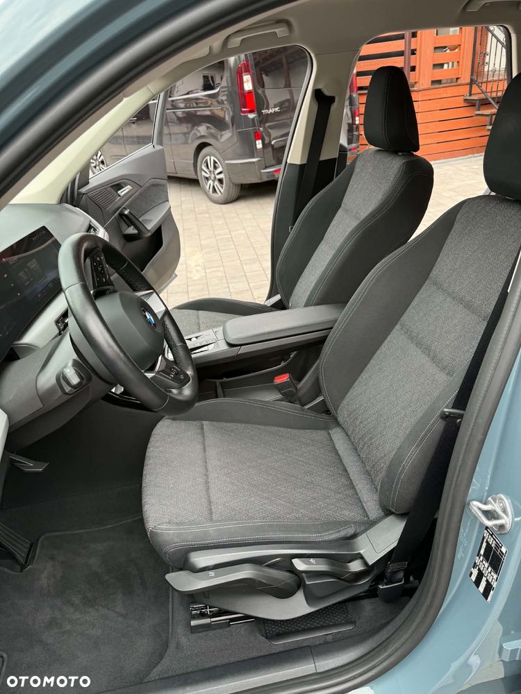 BMW X1 sDrive18i - 16