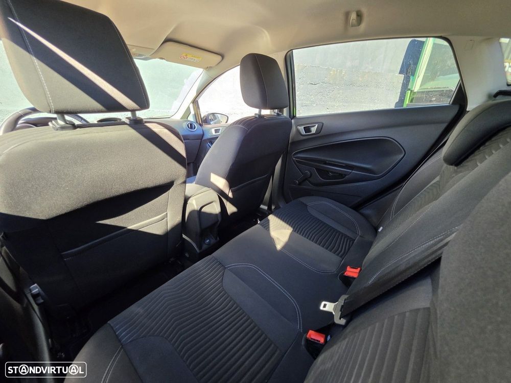 Ford Fiesta 1.0 T EcoBoost Titanium PowerShift - 13