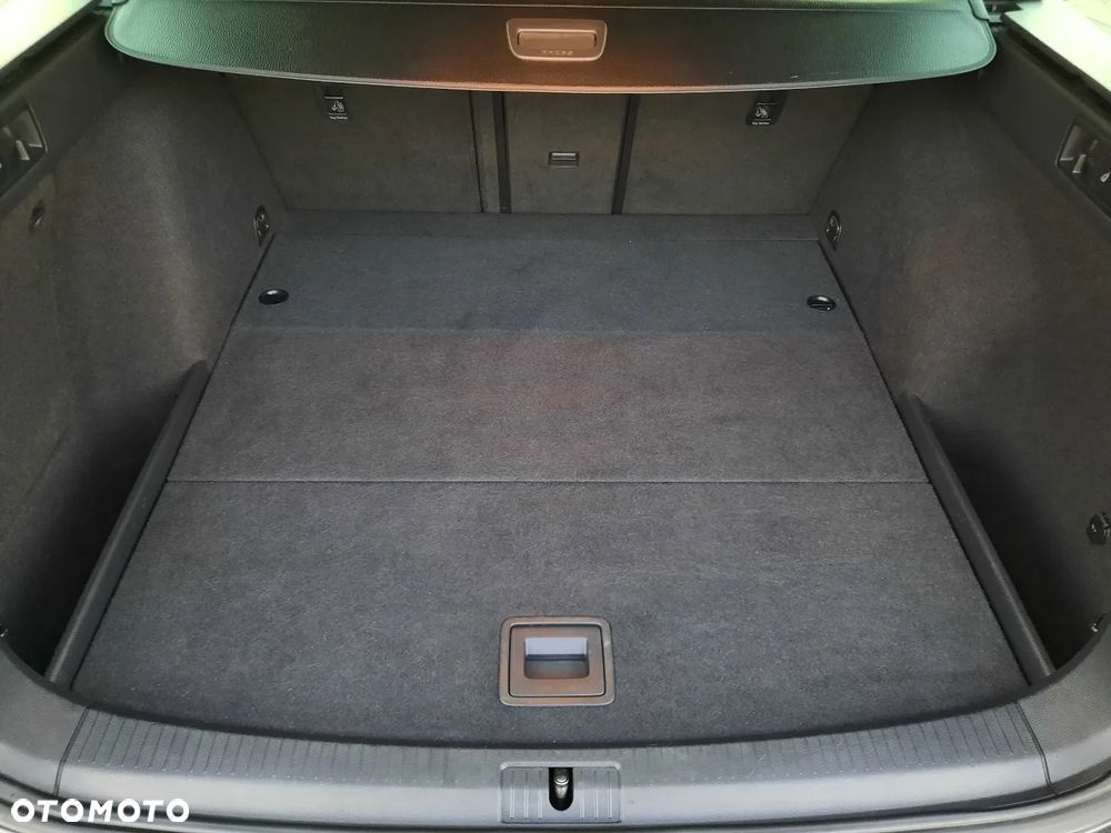 Volkswagen Golf 1.6 TDI BMT Comfortline - 21