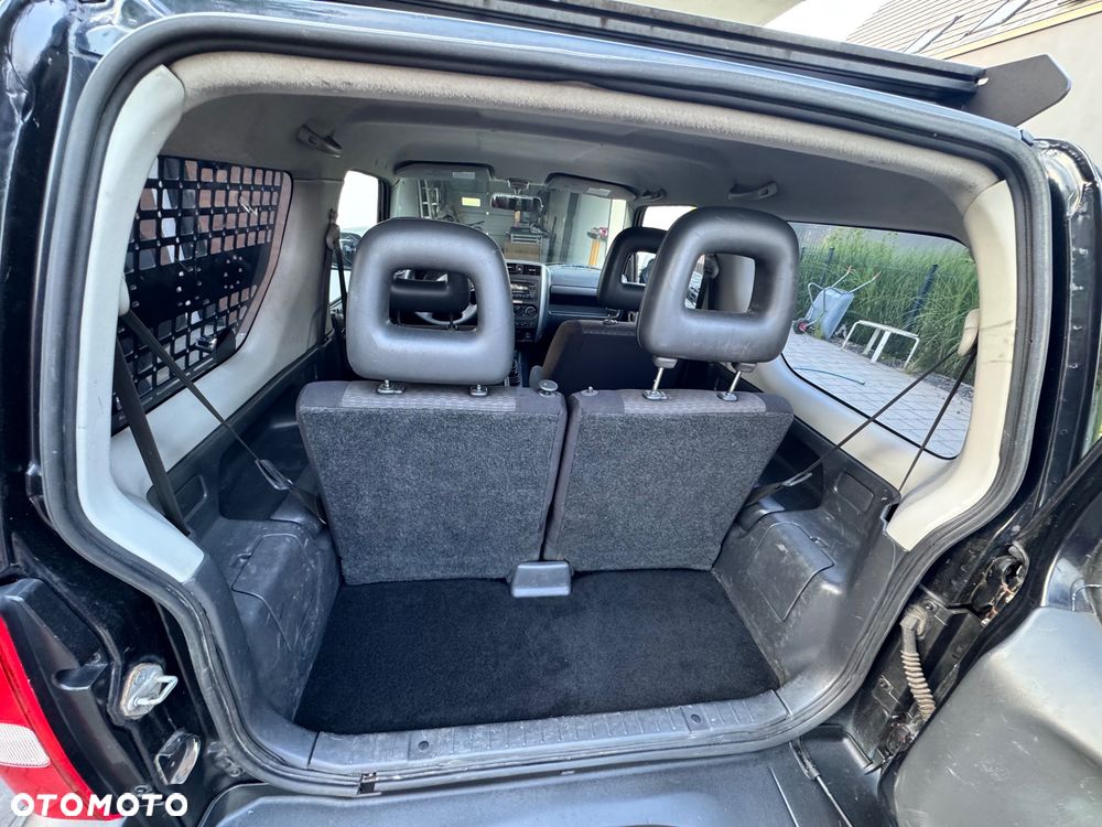 Suzuki Jimny 1.3 JX / Club - 8