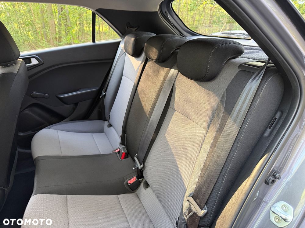 Hyundai i20 1.2 - 18
