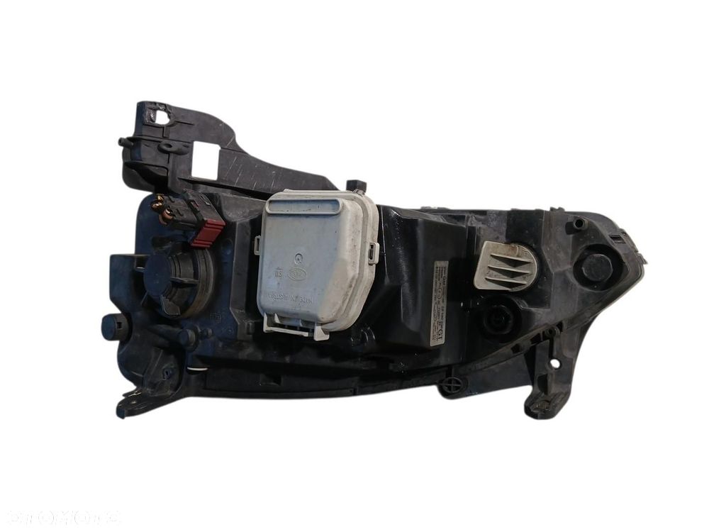 LAMPA PRAWA PRZEDNIA PRZÓD OPEL CORSA C 13100536 - 4