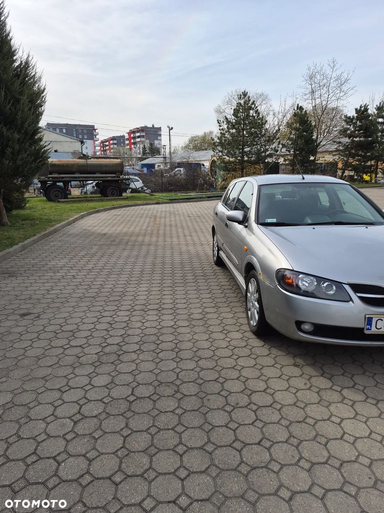 Nissan Almera 1.8 Tekna - 2