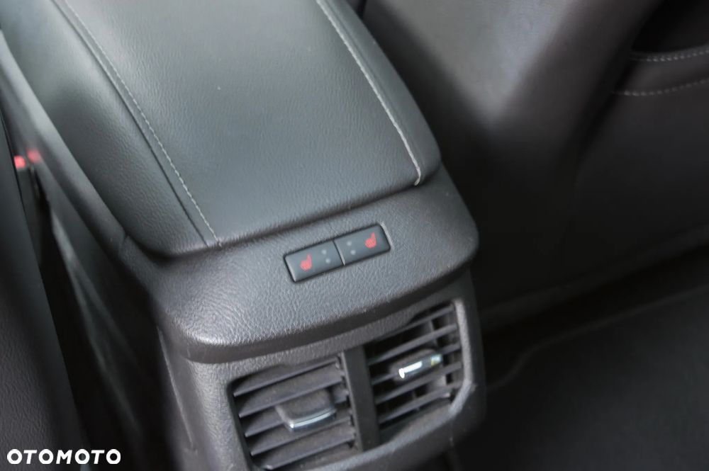 Ford Mondeo 2.0 TDCi Titanium PowerShift - 34