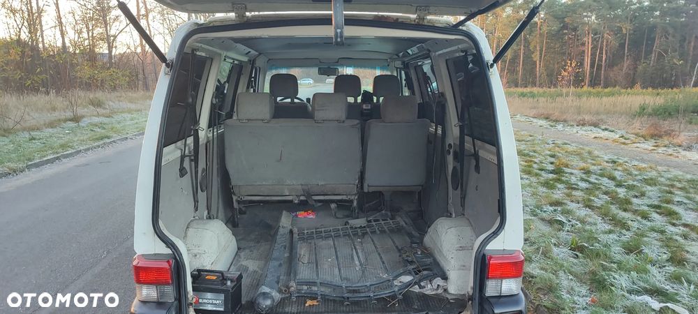 Volkswagen Transporter - 26