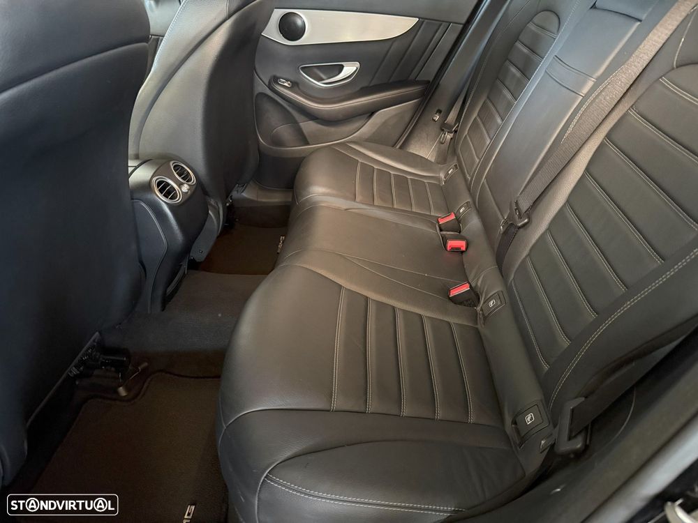Mercedes-Benz GLC 220 d 4Matic 9G-TRONIC AMG Line - 16
