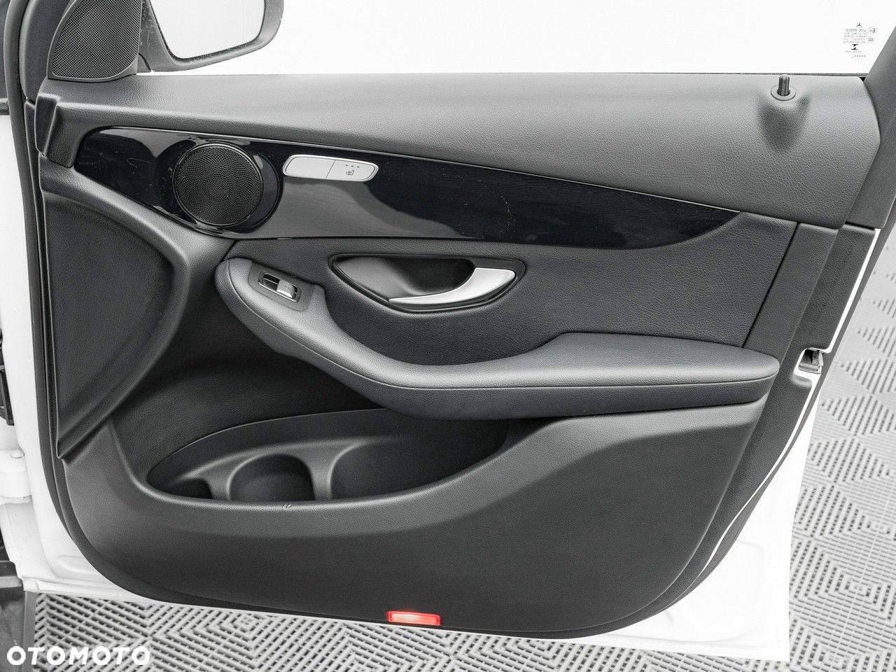 Mercedes-Benz GLC 200 d - 31